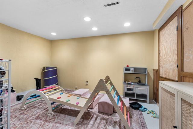 3904 BRENDENWOOD Road, Rockford, IL 61107