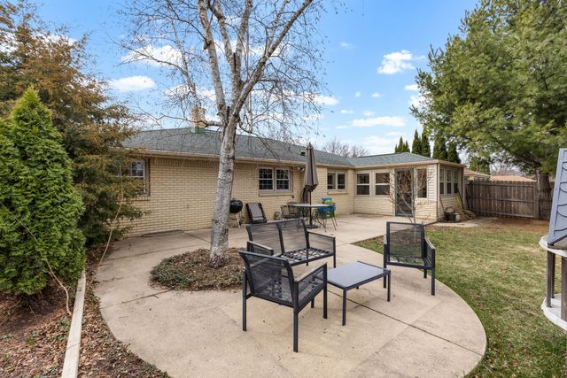 3904 BRENDENWOOD Road, Rockford, IL 61107