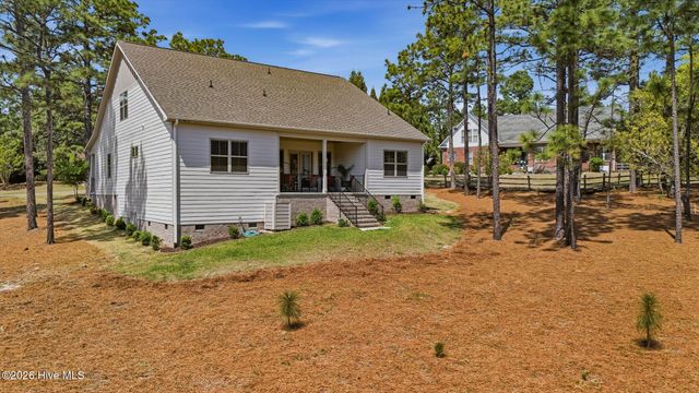 103 Rector Drive, West End, NC 27376