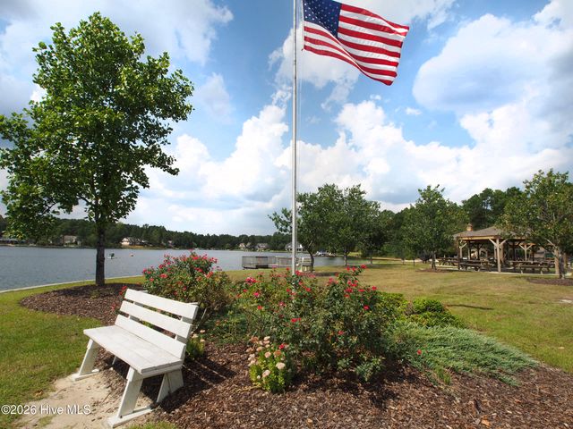103 Rector Drive, West End, NC 27376
