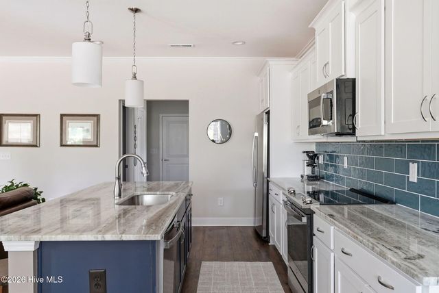 103 Rector Drive, West End, NC 27376