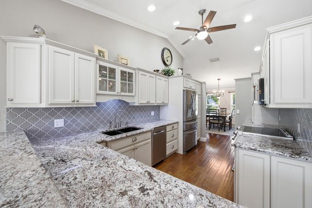 805 Daffodil Drive, Wellington, FL 33414