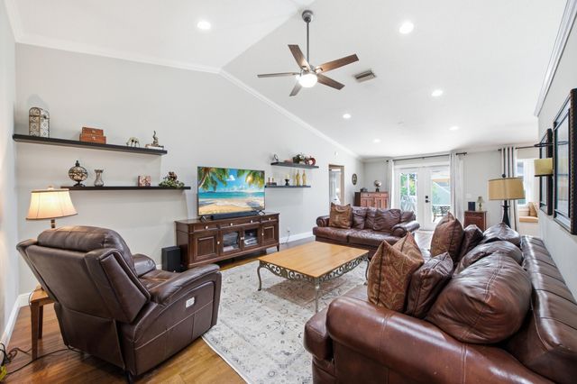 805 Daffodil Drive, Wellington, FL 33414