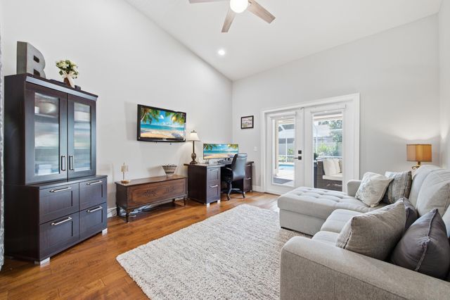 805 Daffodil Drive, Wellington, FL 33414