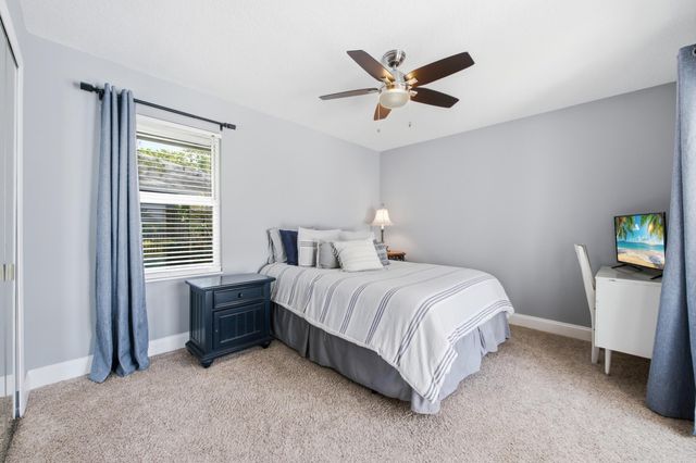 805 Daffodil Drive, Wellington, FL 33414