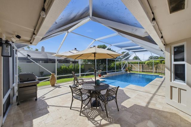 805 Daffodil Drive, Wellington, FL 33414