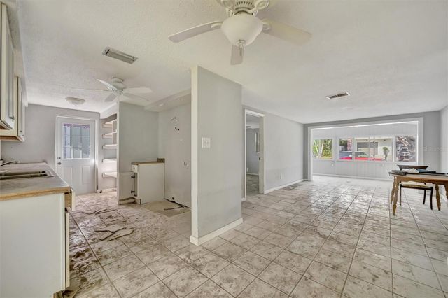 2404 AVENUE A, Bradenton Beach, FL 34217