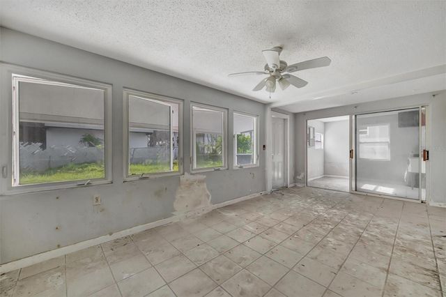 2404 AVENUE A, Bradenton Beach, FL 34217