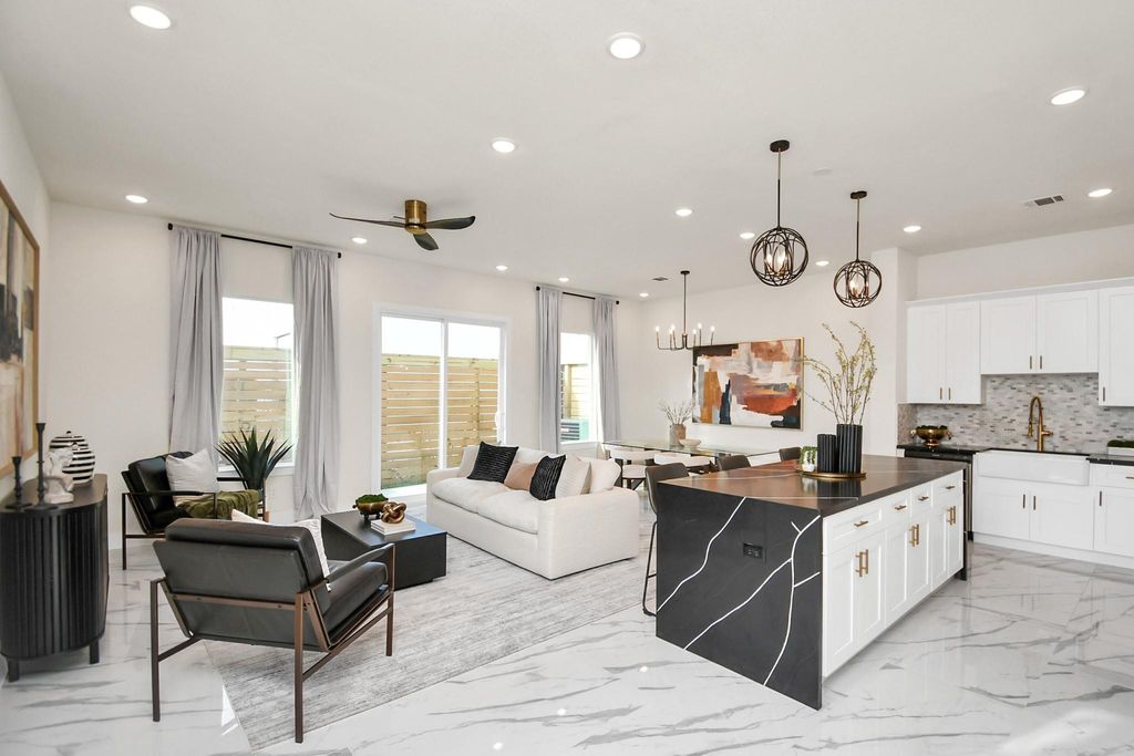 5906 Saint Augustine Street C, Houston, TX 77021