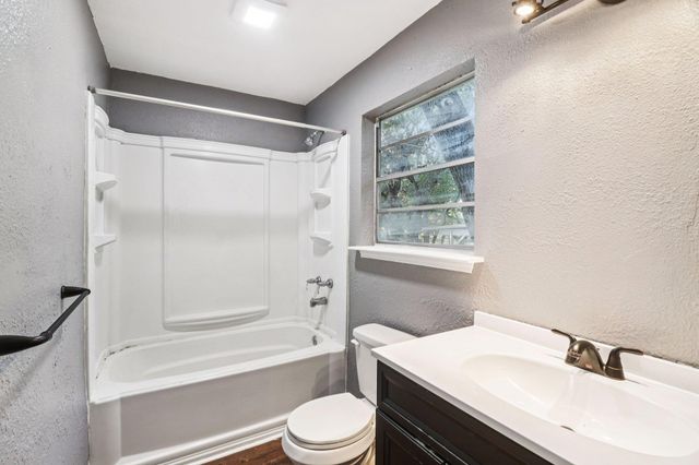 24007 Windy Valley RD, Leander, TX 78641