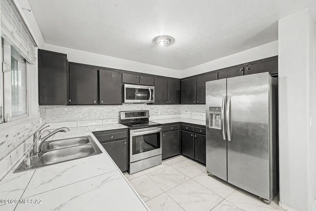 320 W Iowa Street, Tucson, AZ 85706