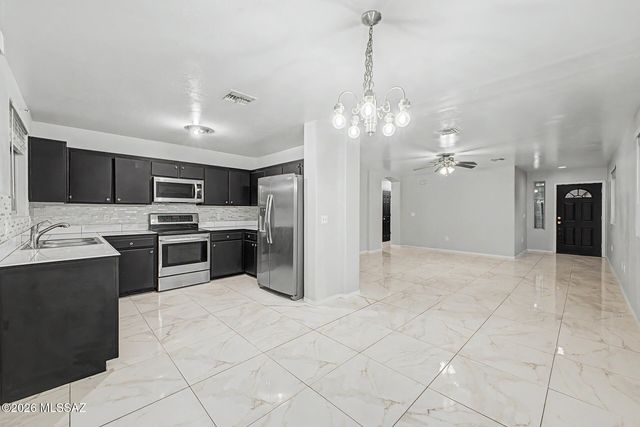 320 W Iowa Street, Tucson, AZ 85706