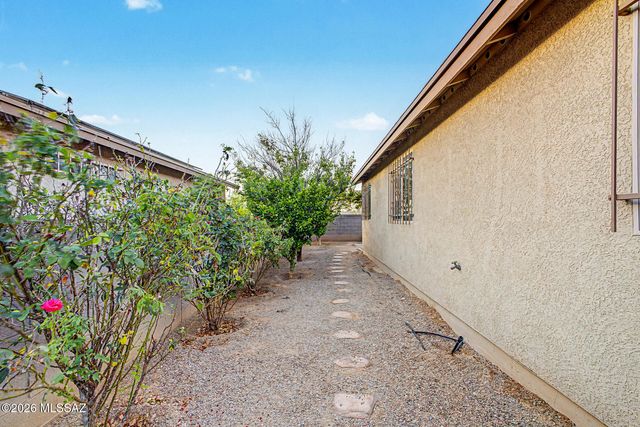 320 W Iowa Street, Tucson, AZ 85706