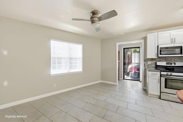 3050 Davis Street, Oakland, CA 94601