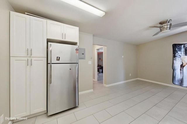3050 Davis Street, Oakland, CA 94601