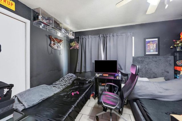 3050 Davis Street, Oakland, CA 94601