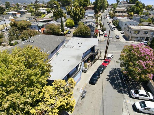 3050 Davis Street, Oakland, CA 94601
