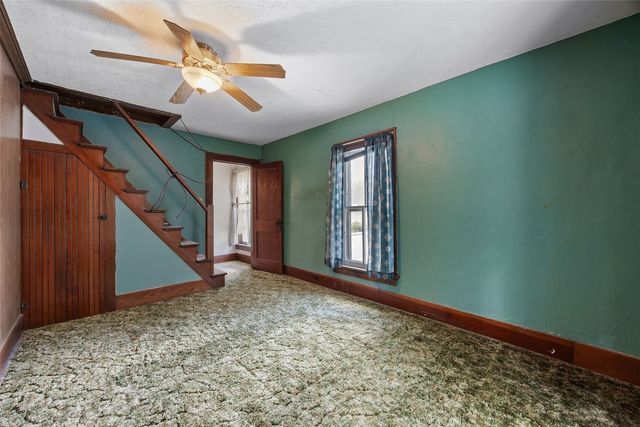 309 2nd Ave NW, Mt Vernon, IA 52314