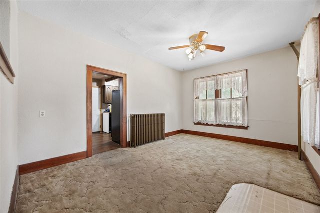 309 2nd Ave NW, Mt Vernon, IA 52314