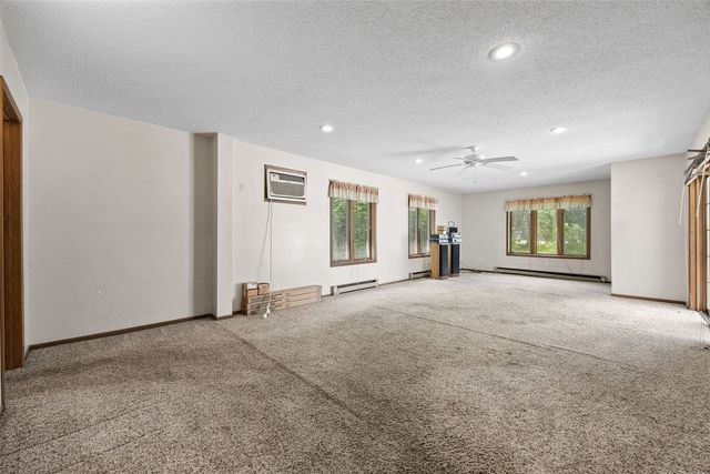 309 2nd Ave NW, Mt Vernon, IA 52314