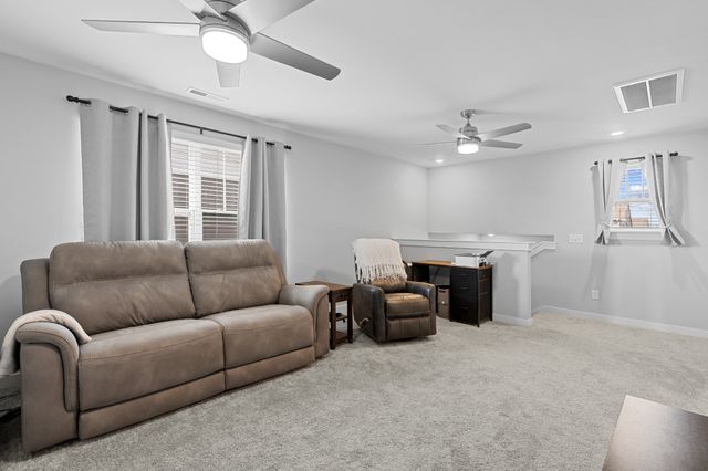719 Mickelson Way, Lebanon, TN 37087