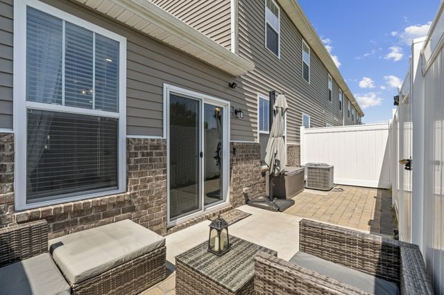719 Mickelson Way, Lebanon, TN 37087