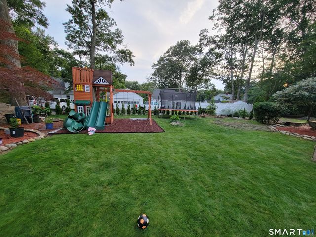 43 Bateswood Road, Waterbury, CT 06706