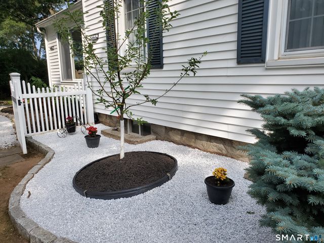 43 Bateswood Road, Waterbury, CT 06706