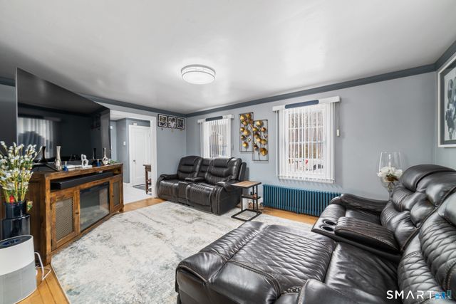 43 Bateswood Road, Waterbury, CT 06706