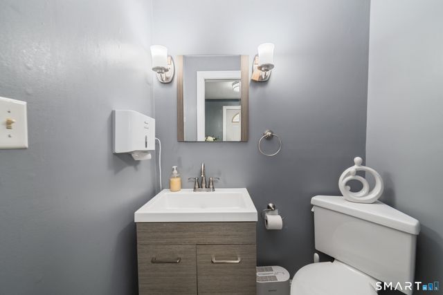 43 Bateswood Road, Waterbury, CT 06706