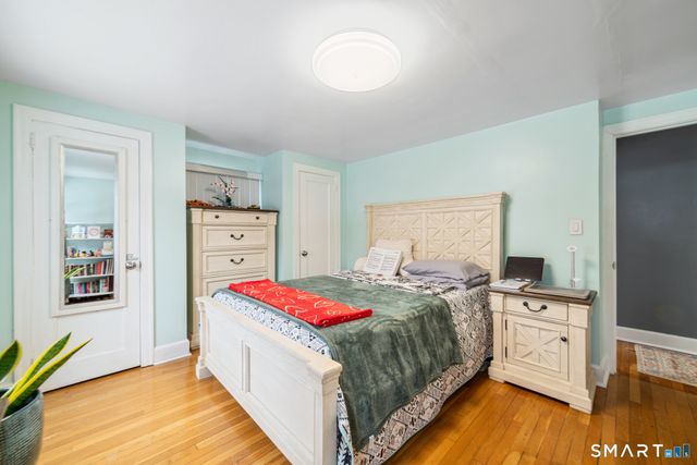 43 Bateswood Road, Waterbury, CT 06706