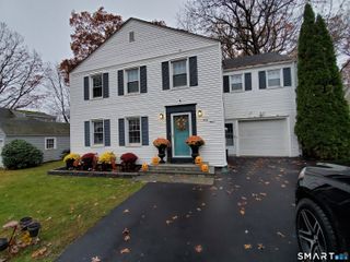 43 Bateswood Road, Waterbury, CT 06706