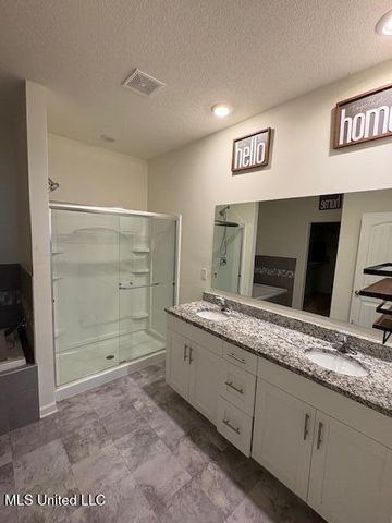 8833 Ruth Ann Cove, Southaven, MS 38671