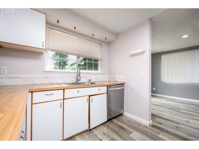 2024 Sw TEGART Ave, Gresham, OR 97080
