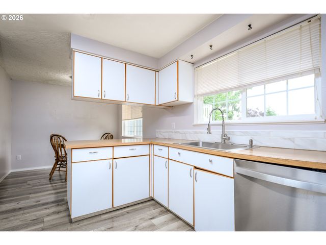 2024 Sw TEGART Ave, Gresham, OR 97080