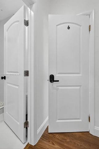 245 NE 175th St, North Miami Beach, FL 33162