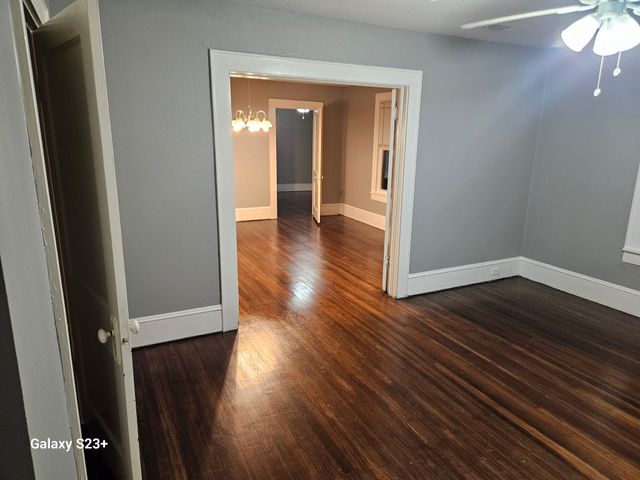 502 W. Parks Avenue, Waxahachie, TX 75165