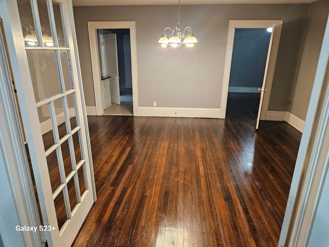 502 W. Parks Avenue, Waxahachie, TX 75165