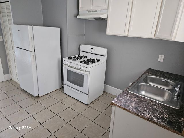 502 W. Parks Avenue, Waxahachie, TX 75165