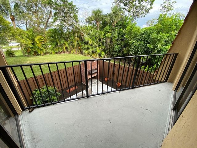 23048 Oxford Place, Boca Raton, FL 33433