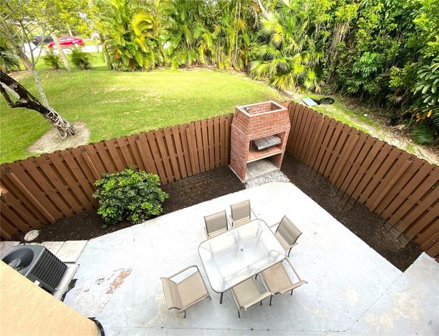 23048 Oxford Place, Boca Raton, FL 33433