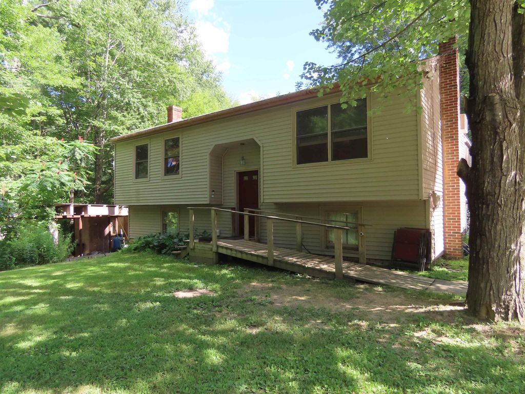 153 Mountain Road, Epsom, NH 03234