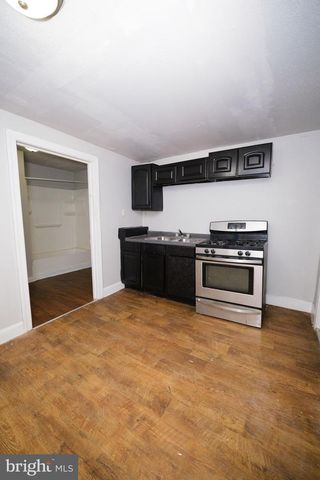 566 W PHILADELPHIA ST, York, PA 17401