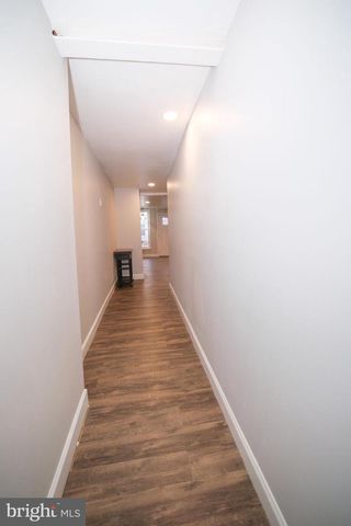 566 W PHILADELPHIA ST, York, PA 17401