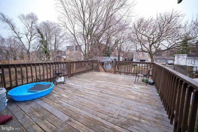 566 W PHILADELPHIA ST, York, PA 17401