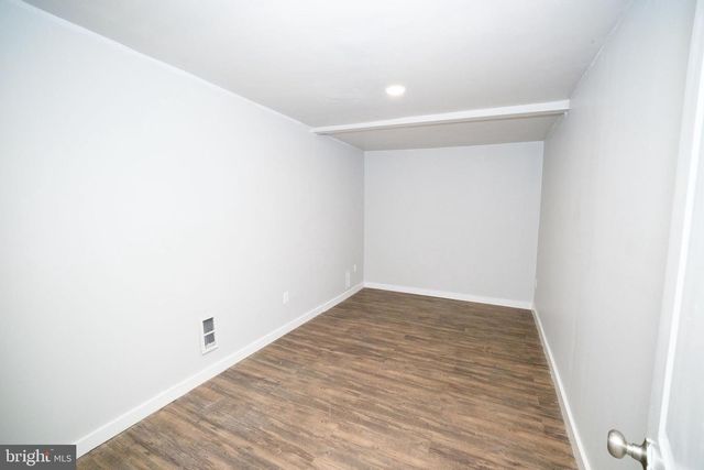 566 W PHILADELPHIA ST, York, PA 17401