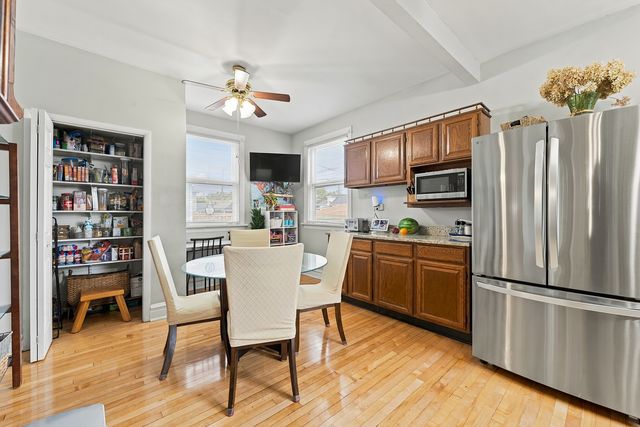 4028 N Parkside Avenue, Chicago, IL 60634