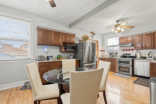 4028 N Parkside Avenue, Chicago, IL 60634