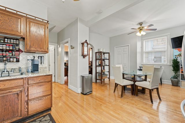 4028 N Parkside Avenue, Chicago, IL 60634