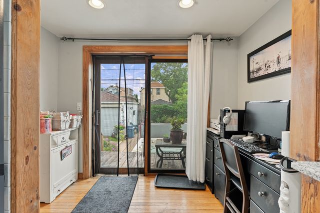 4028 N Parkside Avenue, Chicago, IL 60634